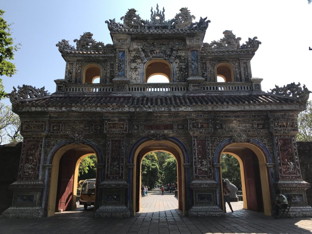 , เที่ยวเวียดนามกลาง, Holidays Playful,