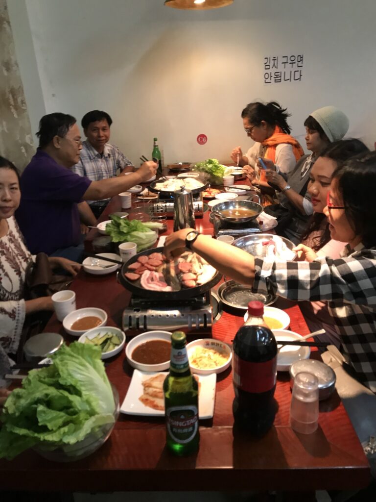 , เที่ยวจางเจียเจี้ย, Holidays Playful,